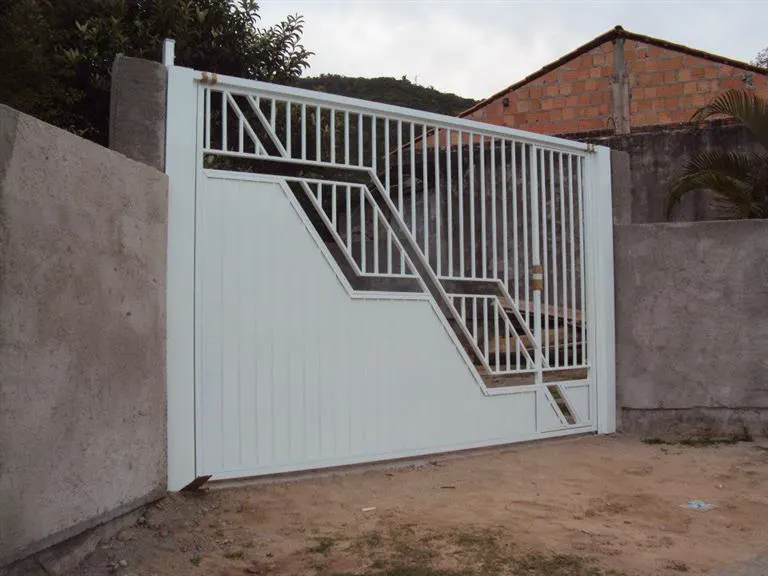 Modelo de portão em ferro